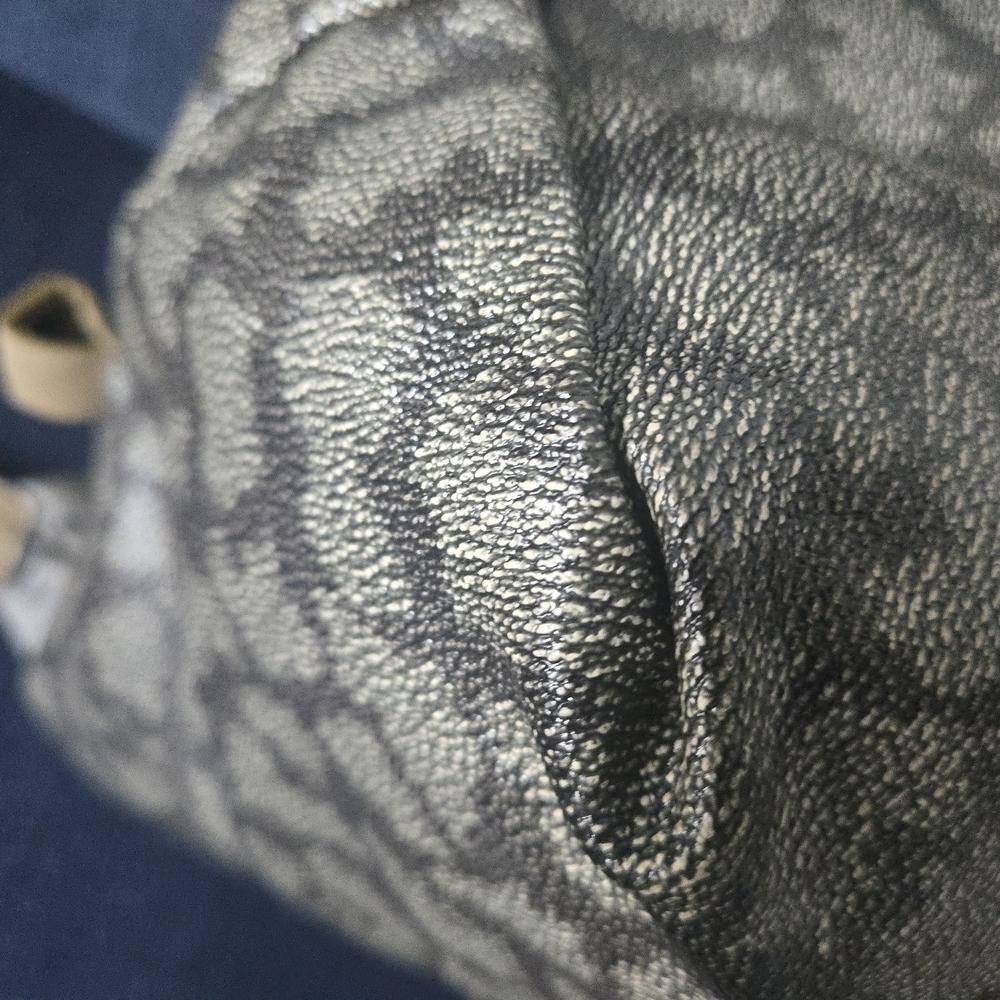 YSL Vintage Travel Bag - Picture 10 of 17